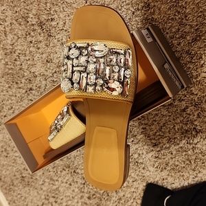 New Crown Vintage bling well-made slide on sandal in toasted tan size 8. NWT
